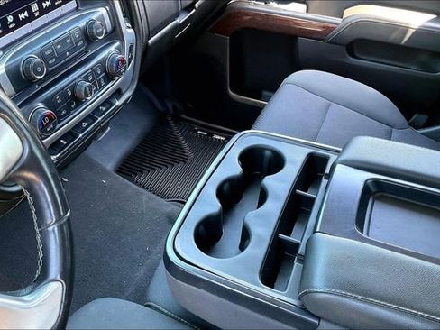 Used 2019 GMC Sierra 1500 SLE w/ SLE Value Package AWD/4WD image 13