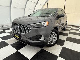 Used 2023 Ford Edge SEL image 1