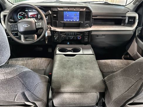 Used 2024 Ford F250 XLT image 25
