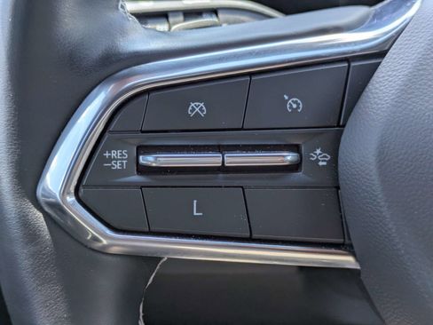 Used 2024 Chevrolet Traverse LT FWD image 18