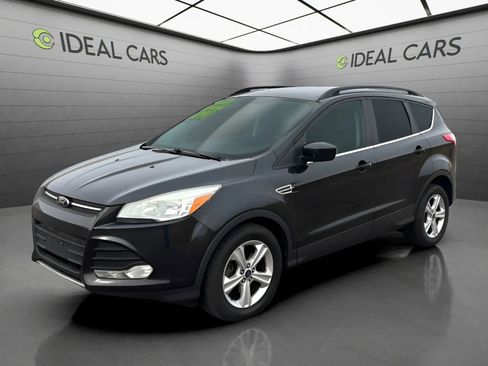 Used 2014 Ford Escape SE w/ Equipment Group 201A FWD image 1