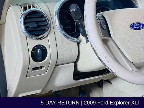 Used 2009 Ford Explorer XLT AWD/4WD image 11