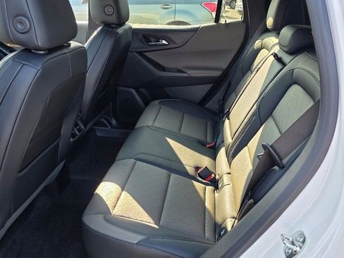 New 2026 Chevrolet Equinox LT w/ Convenience Package II image 13