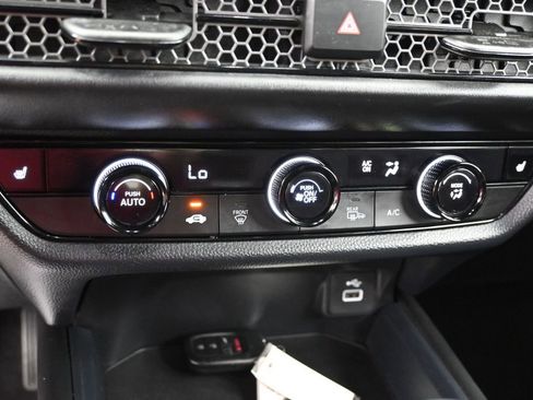 Used 2023 Honda HR-V Sport image 25