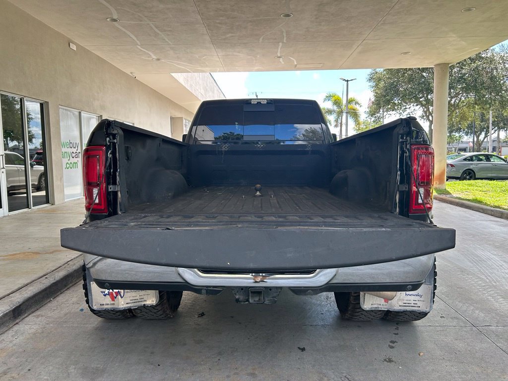 Used 2025 RAM 3500 Laramie w/ Sport Appearance Package AWD/4WD image 38