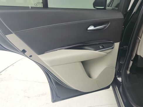 Certified 2023 Cadillac XT4 Luxury FWD image 25