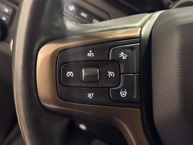 Used 2023 Chevrolet Suburban High Country w/ Advanced Technology Package AWD/4WD image 16