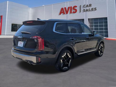 Used 2025 Kia Telluride S image 6
