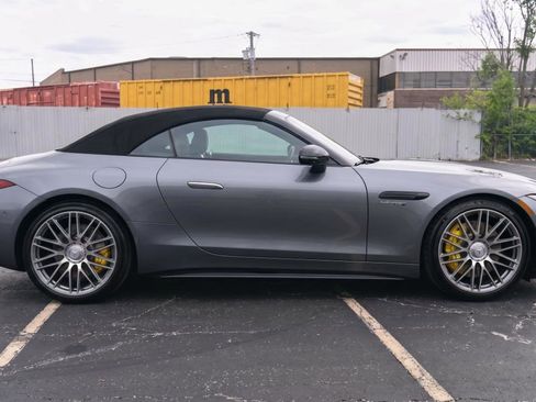 Used 2022 Mercedes-Benz SL 63 AMG 4MATIC w/ AMG Aerodynamic Package image 9