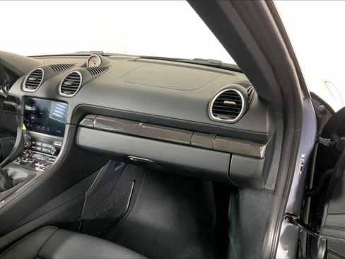 Used 2025 Porsche 718 Cayman S RWD image 16