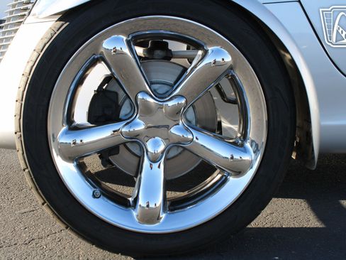 Used 2001 Plymouth Prowler RWD image 37