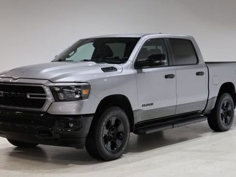 Used 2023 RAM 1500 Big Horn AWD/4WD image 3