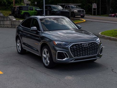 Used 2024 Audi Q5 2.0T Premium w/ Convenience Package AWD/4WD image 3