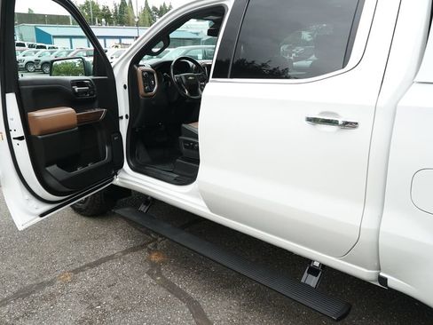 Used 2022 Chevrolet Silverado 1500 High Country AWD/4WD image 41