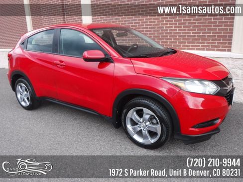 Used 2018 Honda HR-V LX image 2