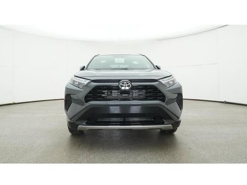 Used 2025 Toyota RAV4 SE w/ Weather Package AWD/4WD image 37