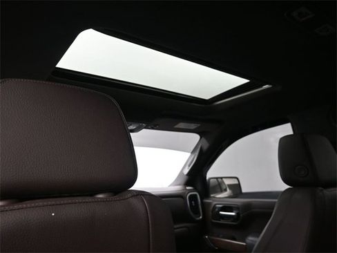 Used 2022 GMC Sierra 1500 Denali w/ Denali Premium Package image 21