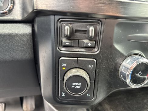 Certified 2023 Ford F350 Lariat w/ Lariat Ultimate Package image 44