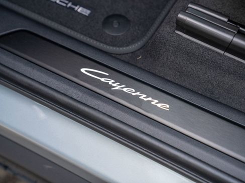 New 2026 Porsche Cayenne Coupe image 12