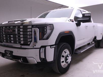 New 2026 GMC Sierra 3500 Denali w/ Technology Package