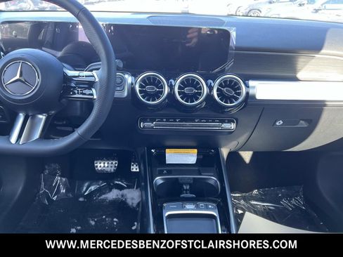 New 2026 Mercedes-Benz GLB 250 GLB 250 image 9