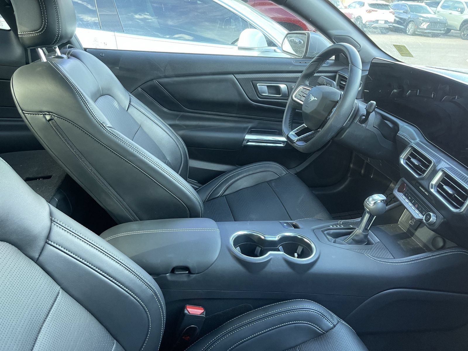 Used 2025 Ford Mustang GT Premium RWD image 5