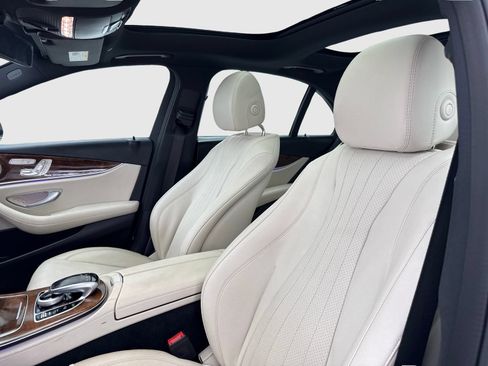 Used 2019 Mercedes-Benz E 450 4MATIC Sedan w/ Premium Package image 15
