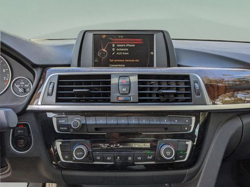 Used 2017 BMW 320i Sedan image 21