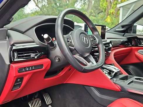 Used 2025 Acura MDX A-Spec image 10