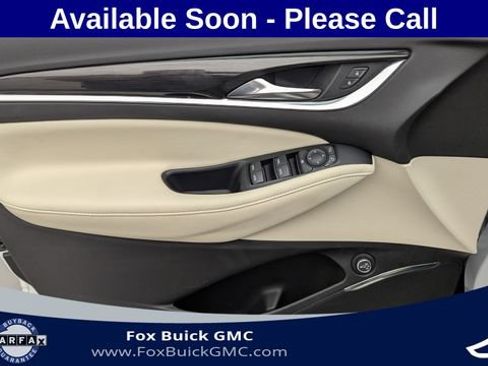 Used 2024 Buick Enclave Essence w/ Sound and Sites Package AWD/4WD image 25