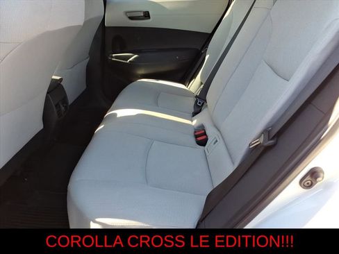 Used 2023 Toyota Corolla Cross LE w/ Moonroof Package AWD/4WD image 13