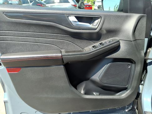 Certified 2025 Ford Escape ST-Line Select w/ Tech Pack #1 AWD/4WD image 21