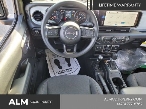 New 2026 Jeep Gladiator Sport AWD/4WD image 10