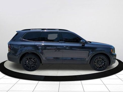 Used 2025 Kia Telluride SX Prestige X-Line AWD/4WD image 2