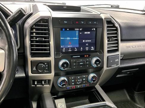 Used 2019 Ford F250 Platinum w/ Platinum Ultimate Package image 4