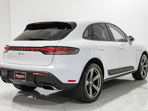 Used 2022 Porsche Macan image 4