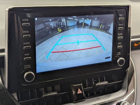 Used 2020 Toyota Corolla LE image 26