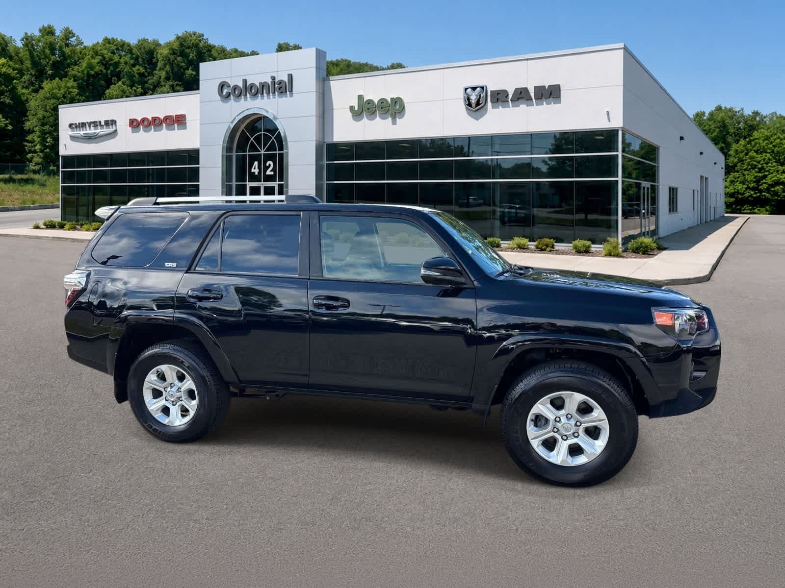 Used 2024 Toyota 4Runner SR5 Premium w/ Moonroof Package AWD/4WD image 7