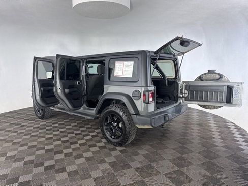 Used 2021 Jeep Wrangler Unlimited Sport image 16