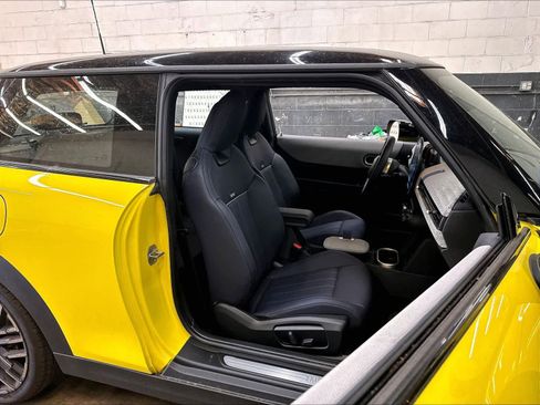 Used 2025 MINI Cooper S FWD image 10