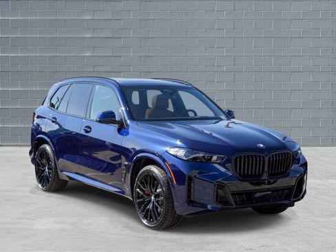 Used 2026 BMW X5 sDrive40i w/ M Sport Package RWD image 1