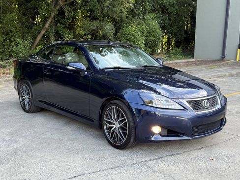 Used 2013 Lexus IS 250C w/ Luxury Pkg RWD image 1