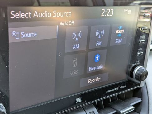 Used 2022 Toyota RAV4 Limited image 8