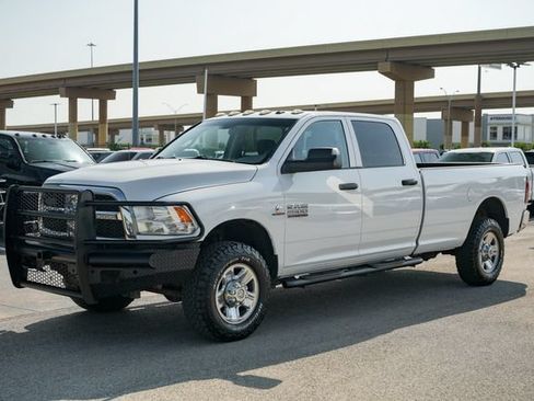 Used 2018 RAM 2500 Tradesman w/ Chrome Appearance Group AWD/4WD image 19