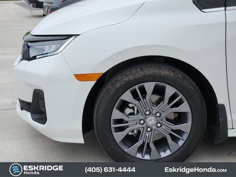 Certified 2026 Honda Odyssey Touring image 8