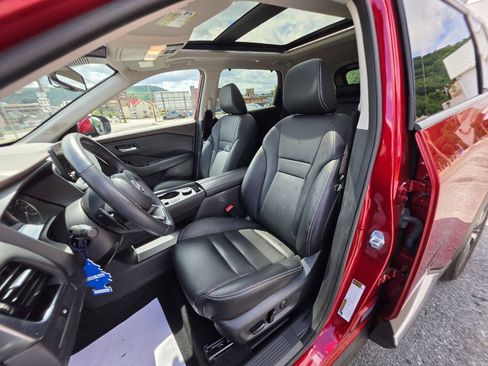 Used 2023 Nissan Rogue SL w/ SL Premium Package AWD/4WD image 18