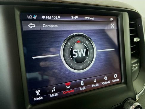 Used 2020 RAM 1500 Laramie AWD/4WD image 14