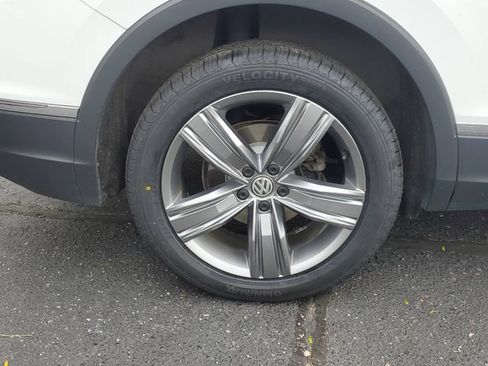 Used 2021 Volkswagen Tiguan SEL AWD/4WD image 5