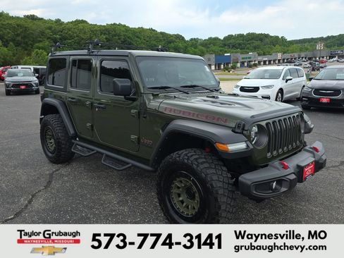 Used 2021 Jeep Wrangler Unlimited Rubicon w/ LED Lighting Group AWD/4WD image 2