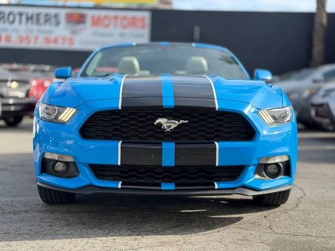 Used 2017 Ford Mustang Premium image 3